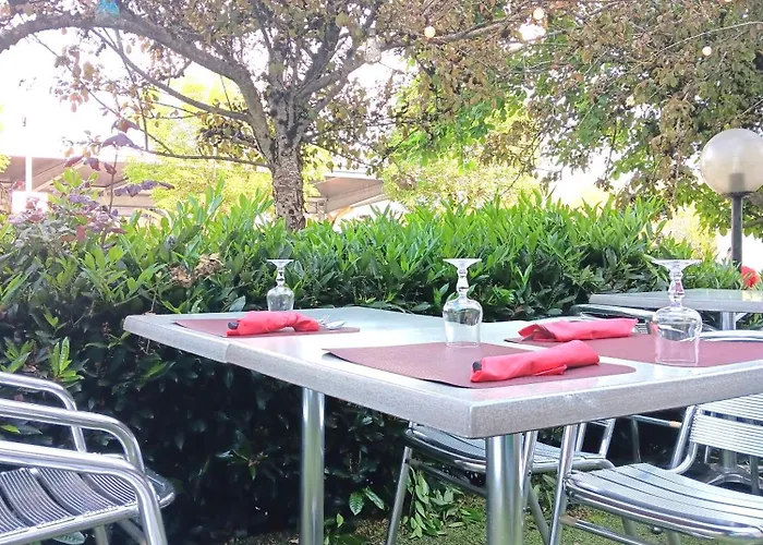 Szálloda Logis Restaurant Le Palous 2*