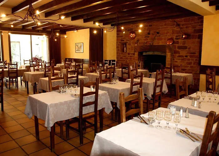 Logis Restaurant Le Palous Szálloda Baraqueville