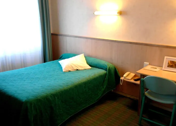 Szálloda Logis Restaurant Le Palous 2*