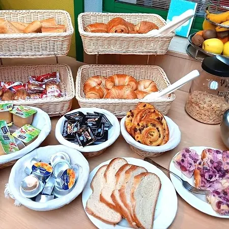 Logis Restaurant Le Palous Hotel