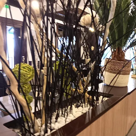 Hotel Logis Restaurant Le Palous Baraqueville