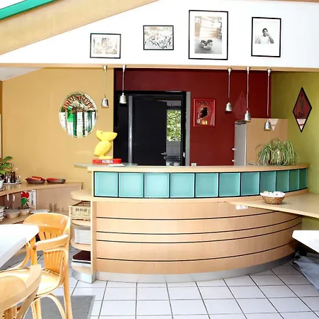 Hotel Logis Restaurant Le Palous 2*